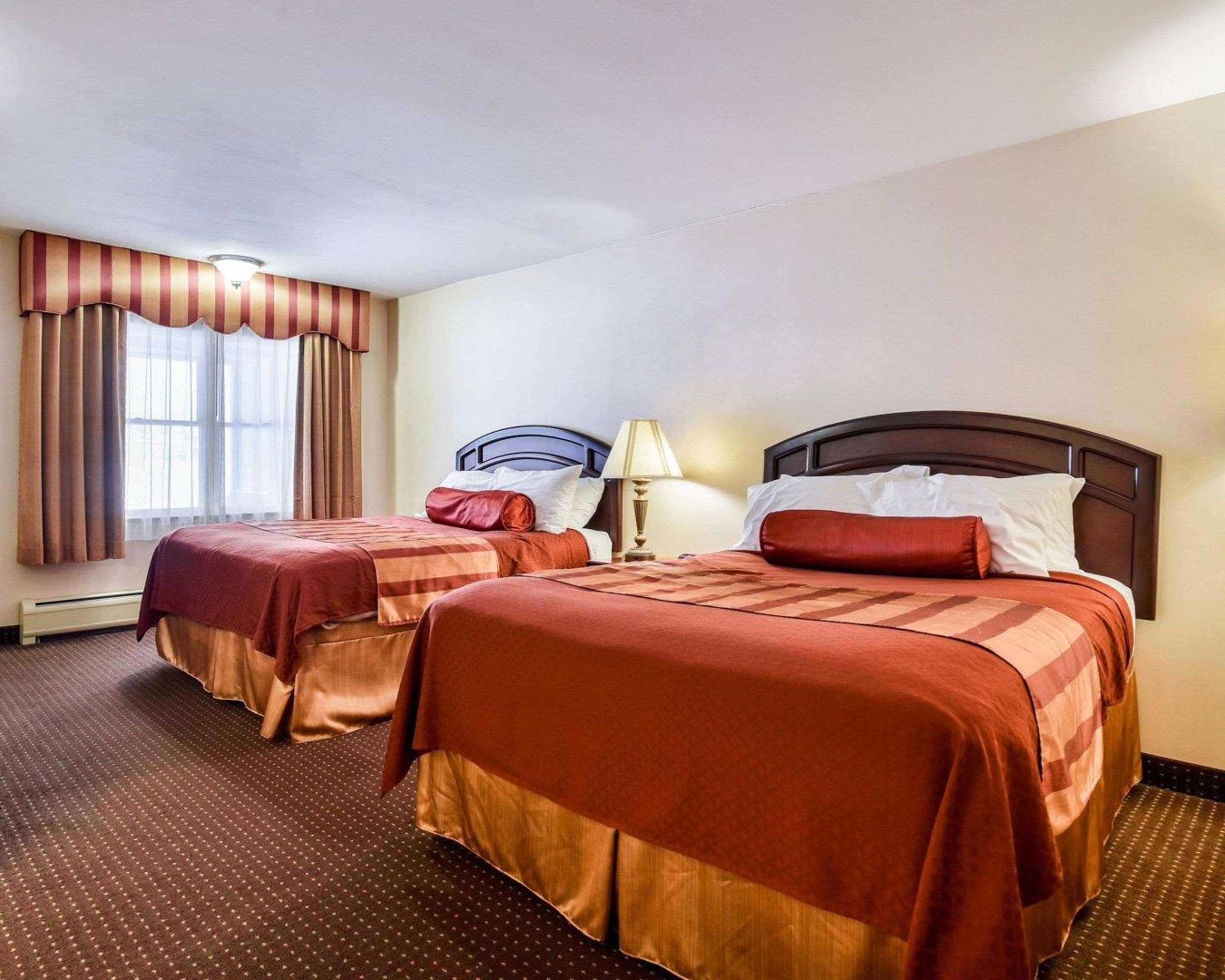 Rodeway Inn Weedsport Exterior foto
