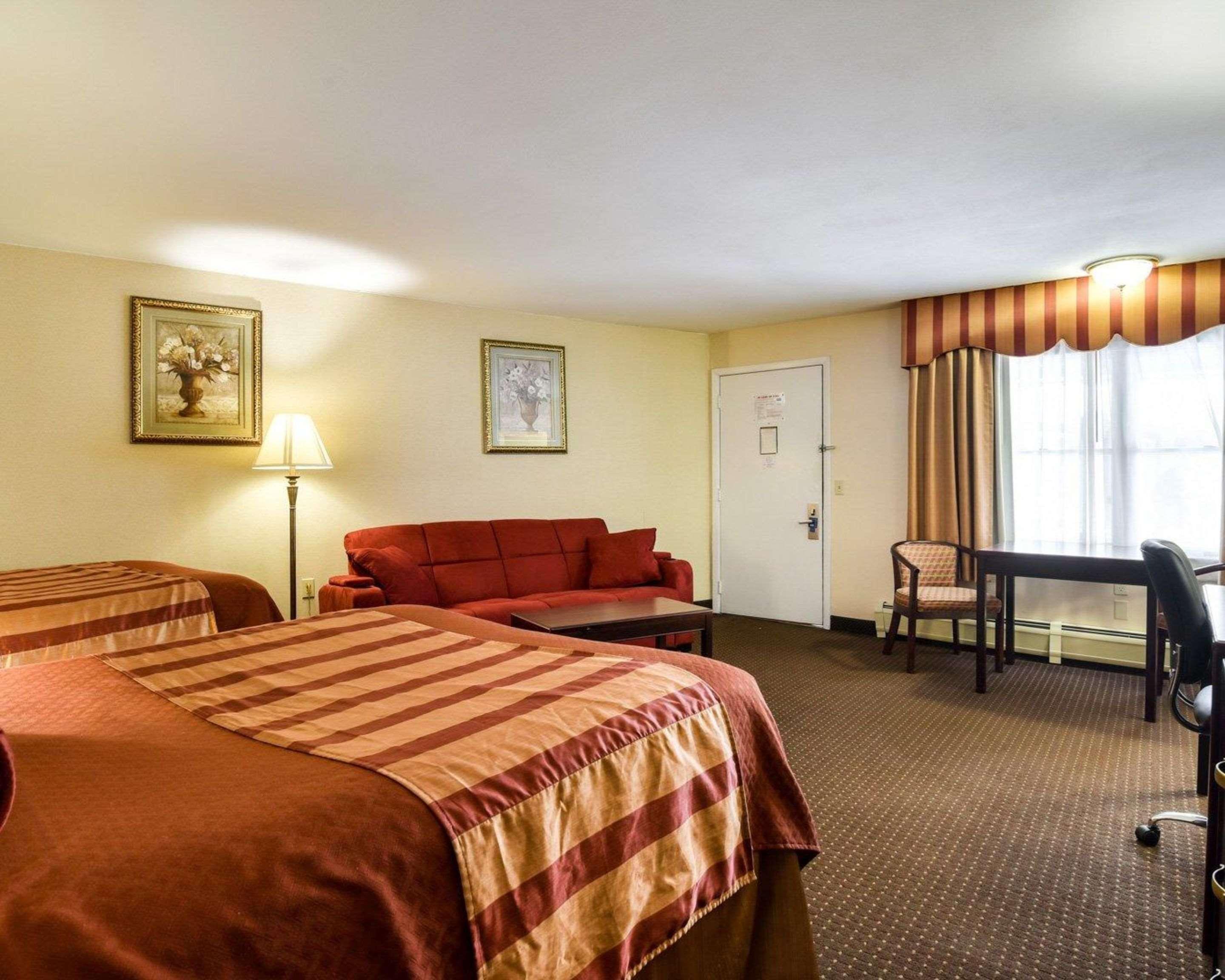 Rodeway Inn Weedsport Exterior foto
